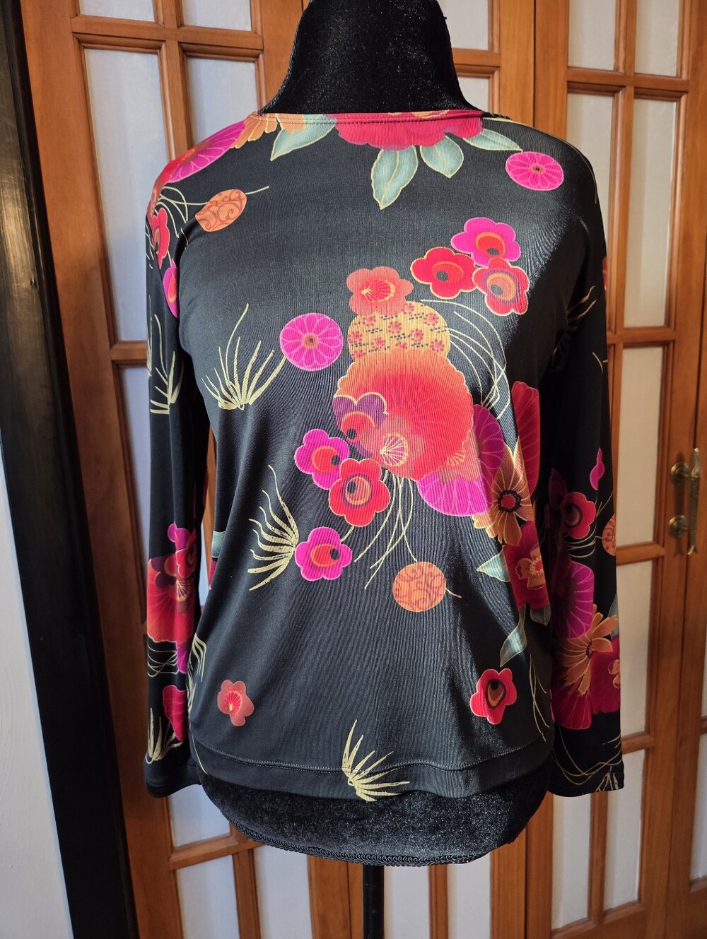 Women's Chicos Traverlers Vintage Black Floral Long-Sleeve Blouse Sz 0 Med EUC